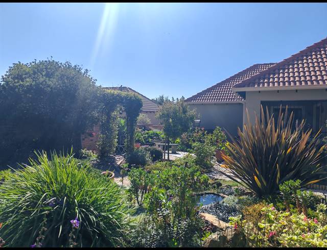 4 BEDROOM HOUSE FOR SALE IN GREENSTONE HILL